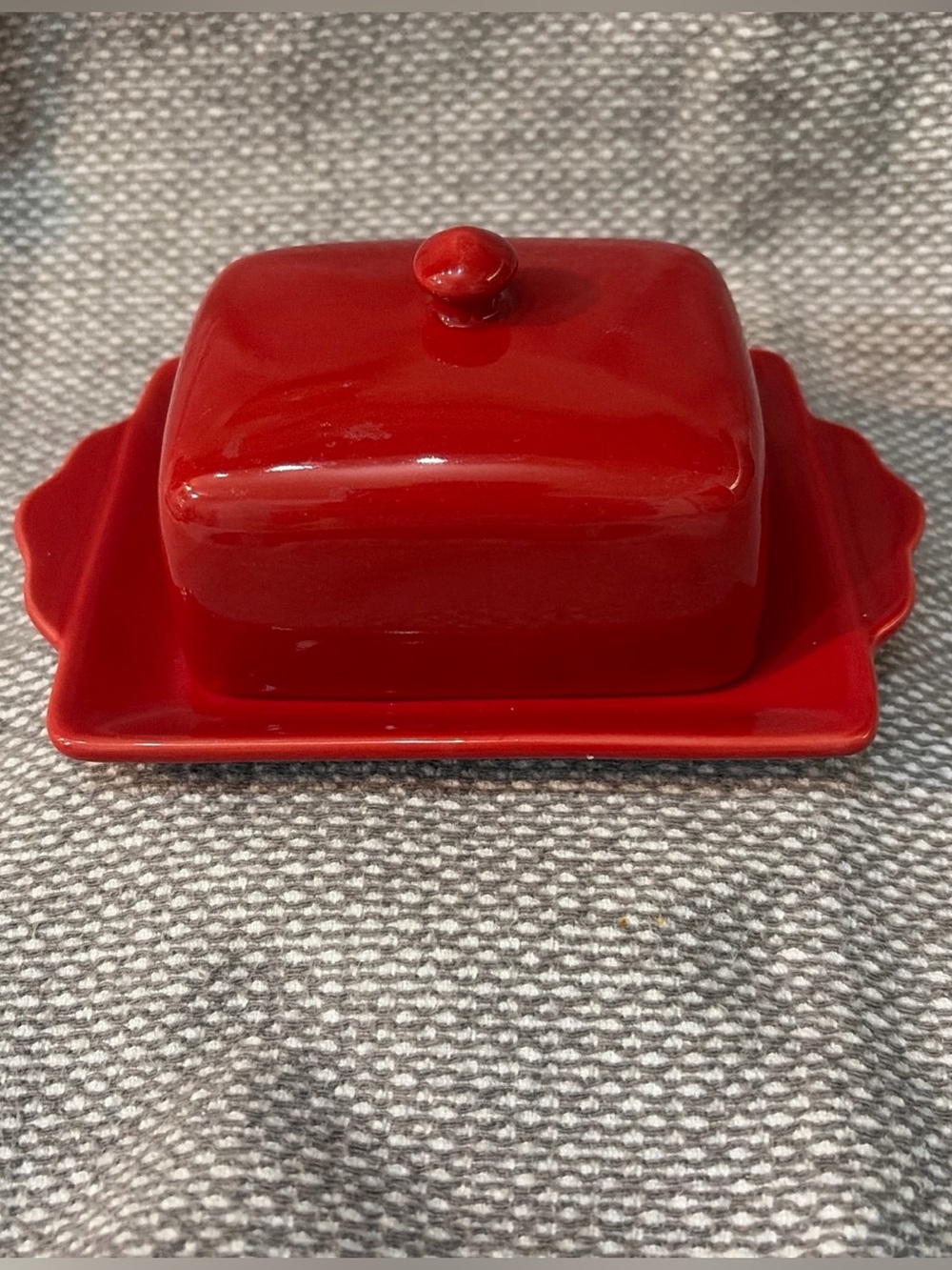 ANTHROPOLOGIE-BISCUIT Half Stick Butter Dish *RED* Lidded Ceramic Mini 1/2 Cube